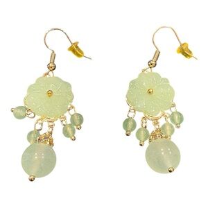 Green Beaded Flower Drop Earrings Jadeite Dangle w/Gold Filigree Accent JB7
